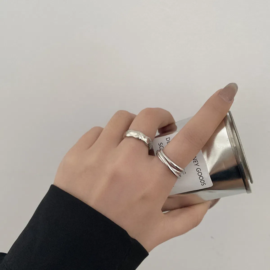 Серебряное кольцо-дво́йка на указательный палец