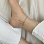 Браслет на ногу с миниатюрной подвеской-стиком из хирургической стали