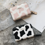Cow Pattern Card Wallet — оригинальный акцент и удобство в компактном формате