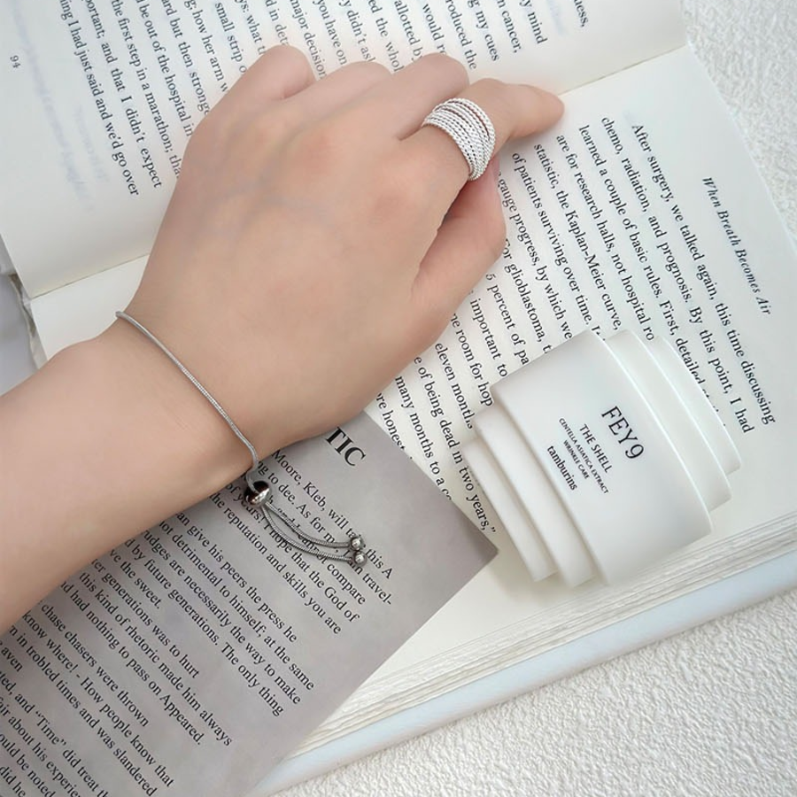 Браслет на руку из серебристой змейки с регулируемой длиной