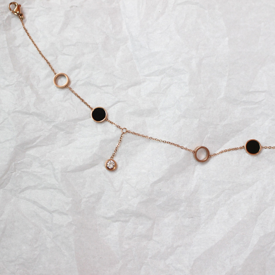 Браслет на ногу с подвеской из кубического циркония в капле и позолотой 18k