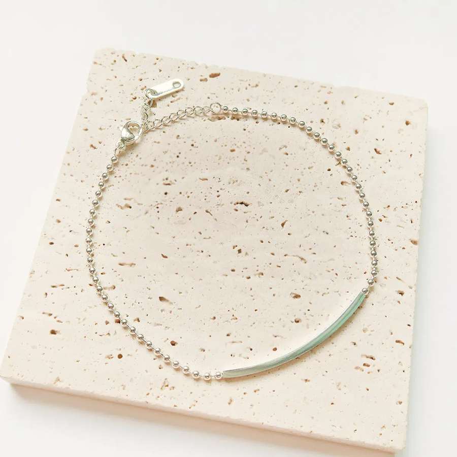 Браслет на ногу с гладкой подвеской и шариковой цепочкой из хирургической стали