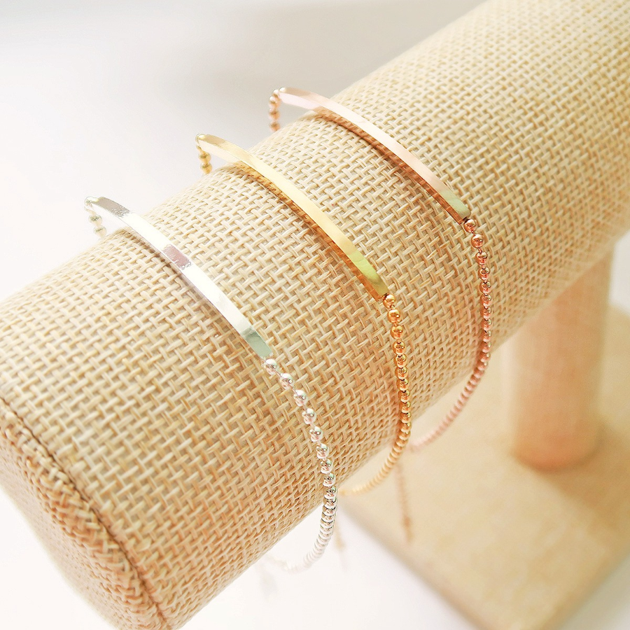 Браслет на ногу с гладкой подвеской и шариковой цепочкой из хирургической стали