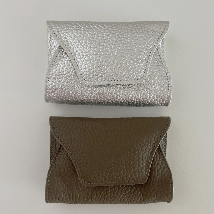 Magnetic Cover Cowhide Card Wallet — минимализм и надёжность в натуральной коже