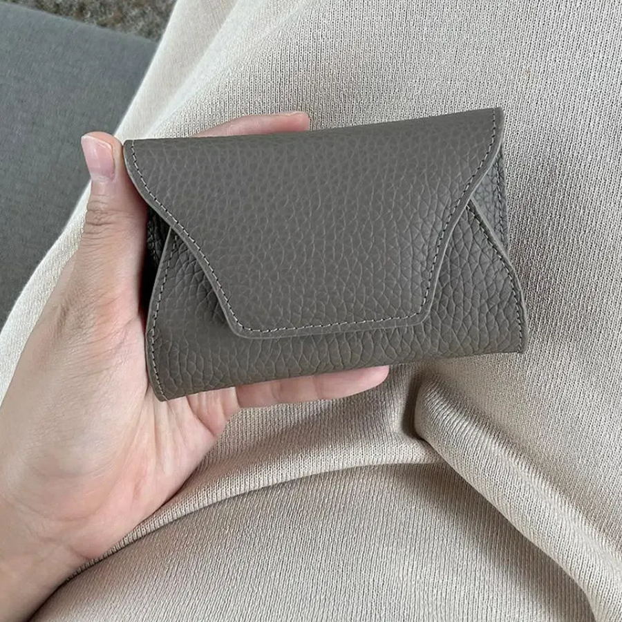 Magnetic Cover Cowhide Card Wallet — минимализм и надёжность в натуральной коже