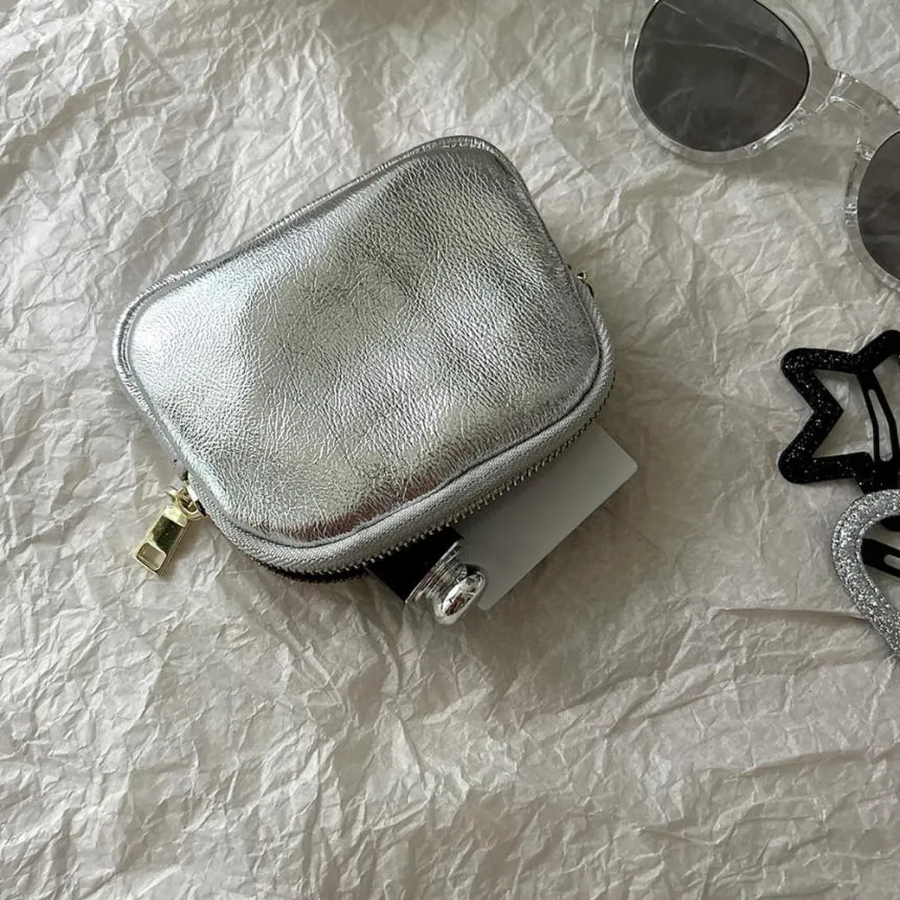 Round Silver Cowhide Zip Card Wallet with Keyring — стильный компакт с функцией ключницы