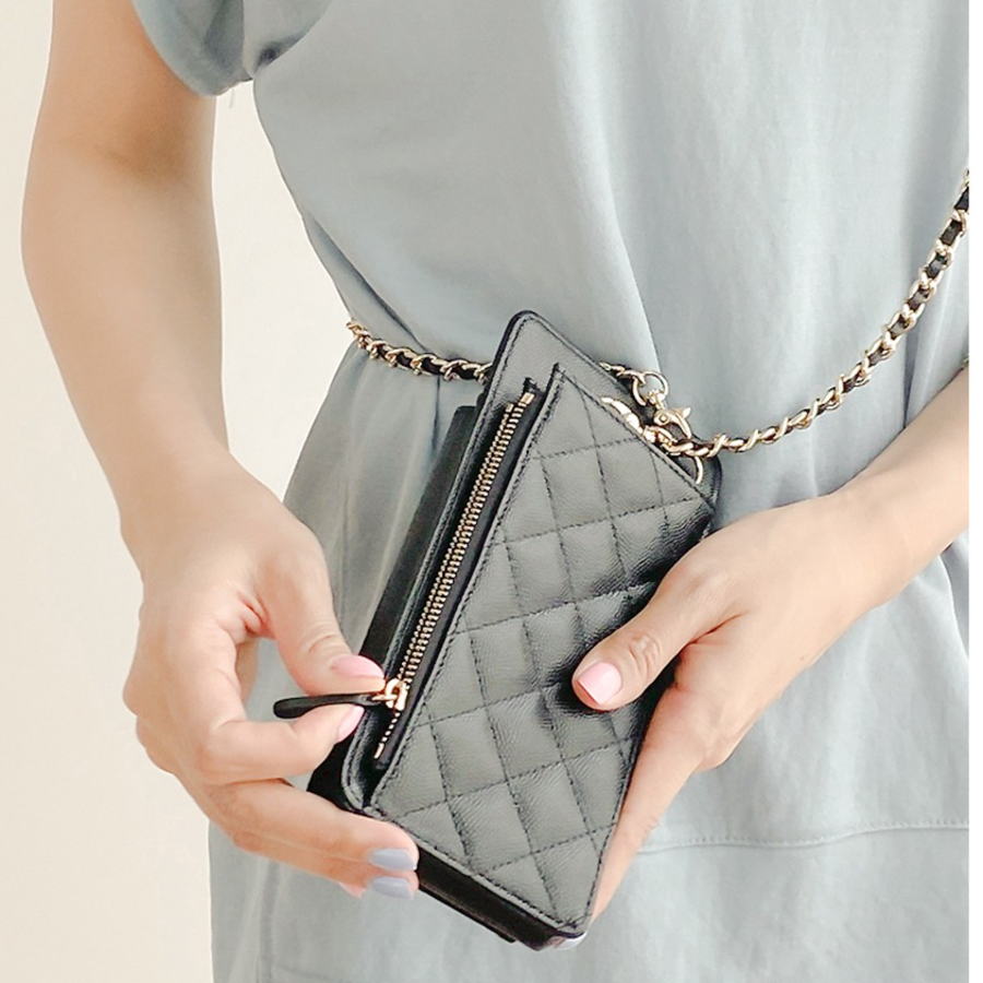 L’CATE Quilted Smartphone Wallet — женственность, функциональность и элегантный объём