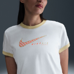 Nike Sportswear Club Women’s Short-Sleeve T-Shirt