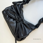 Tabi Shirring Ribbon Tote Shoulder Crossbag — женственность и практичность в одном аксессуаре