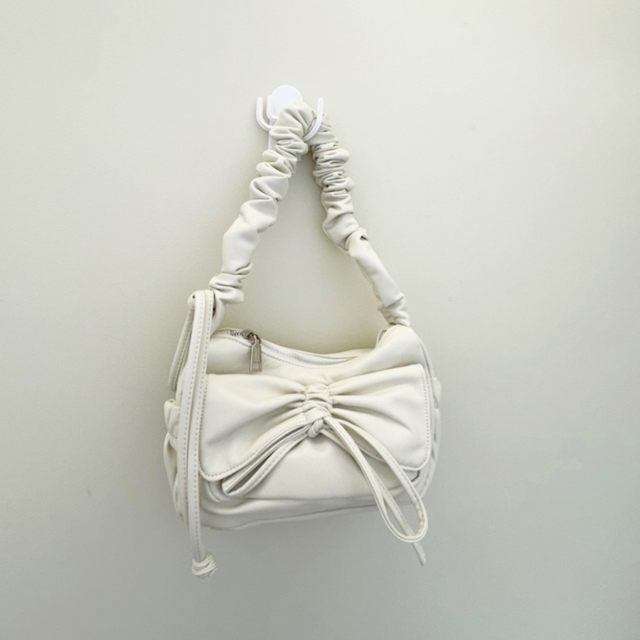 Tabi Shirring Ribbon Tote Shoulder Crossbag — женственность и практичность в одном аксессуаре