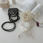 Pearl Beaded Mini Pouch Crossbody — изысканный акцент в винтажном стиле