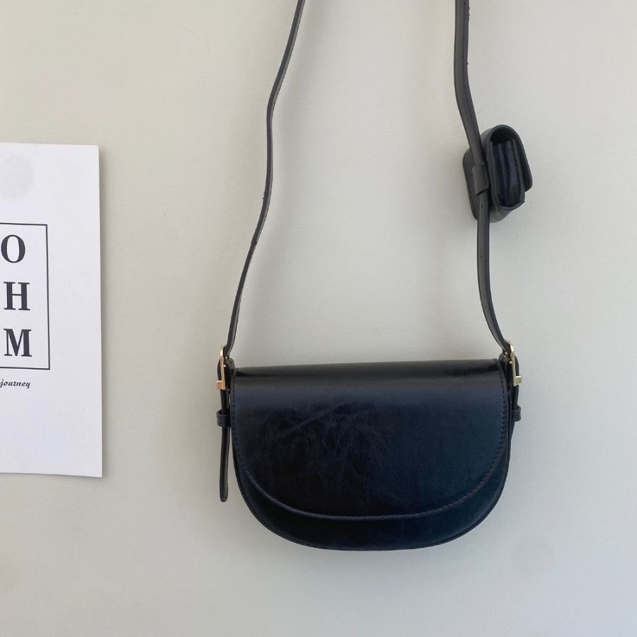 Komoni Mini Crossbody & AirPods Bag — компактность, стиль и удобство каждый день