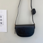 Komoni Mini Crossbody & AirPods Bag — компактность, стиль и удобство каждый день