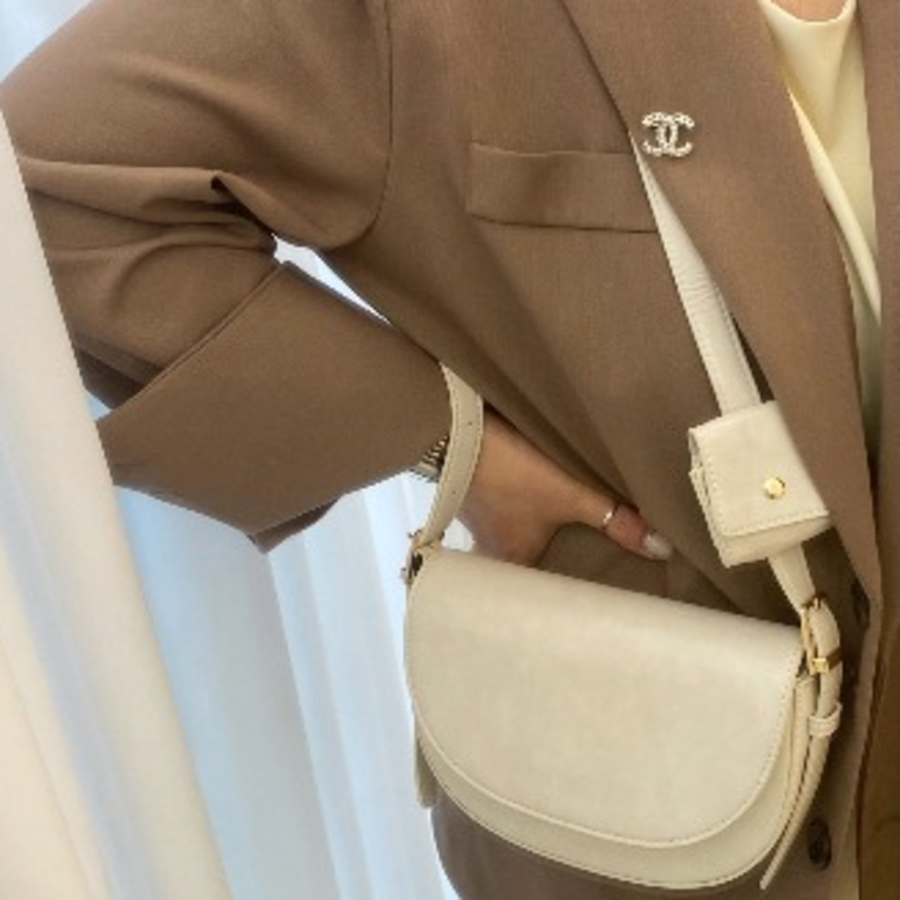 Komoni Mini Crossbody & AirPods Bag — компактность, стиль и удобство каждый день