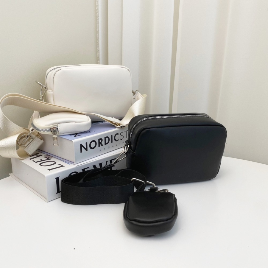 Some 141 Crossbody Square Daily Bag — лаконичный акцент на каждый день