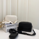 Some 141 Crossbody Square Daily Bag — лаконичный акцент на каждый день