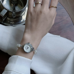 Женские часы-браслет «Ланжю» в серебряном и золотом оттенках