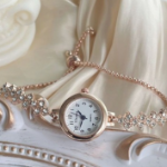 Женский браслет-часы из серебра с розовым и серебристым покрытием