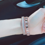 Браслет-бэнгл с цирконами по всей поверхности