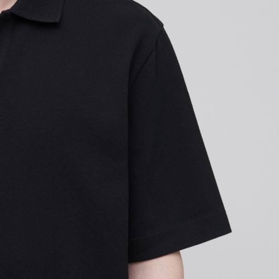 Slit Neck Piqué Polo Shirt [Black]