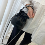 Urbanie Go Shoulder Mini Bag — лаконичный акцент на каждый день