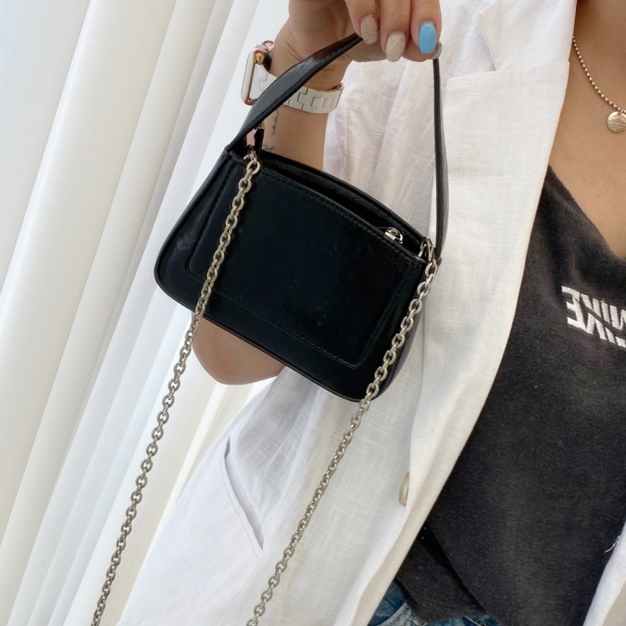 Mini Cheche Tote Crossbody Bag — изящная сумка для стильных будней