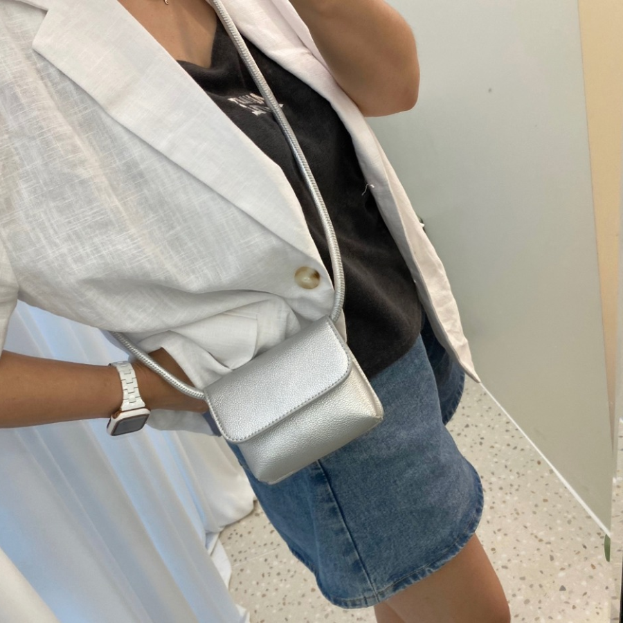 Mini Orong Crossbody Bag — компактность и стиль в одном аксессуаре