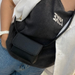 Mini Orong Crossbody Bag — компактность и стиль в одном аксессуаре