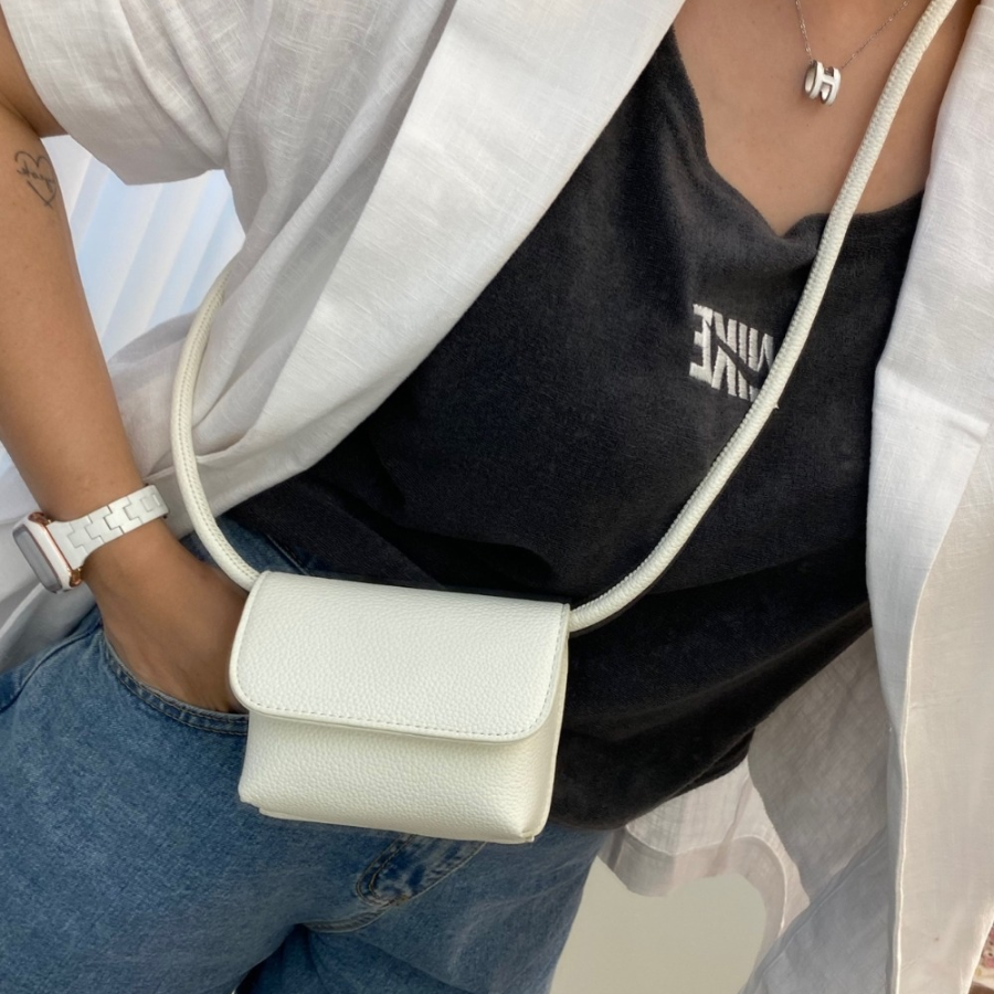 Mini Orong Crossbody Bag — компактность и стиль в одном аксессуаре