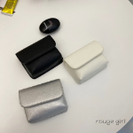 Mini Orong Crossbody Bag — компактность и стиль в одном аксессуаре