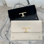 Nine Lettering Simple Clutch — лаконичность и стиль на каждый день