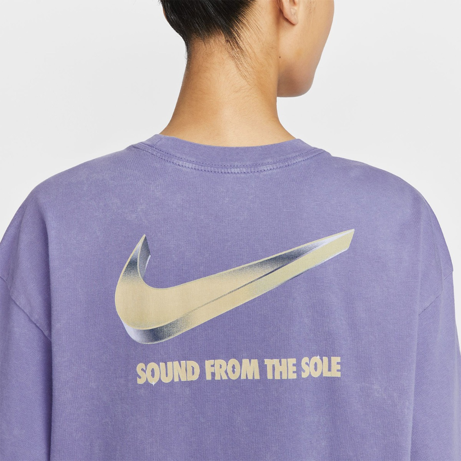 Nike Sportswear Women’s Oversized T-Shirt