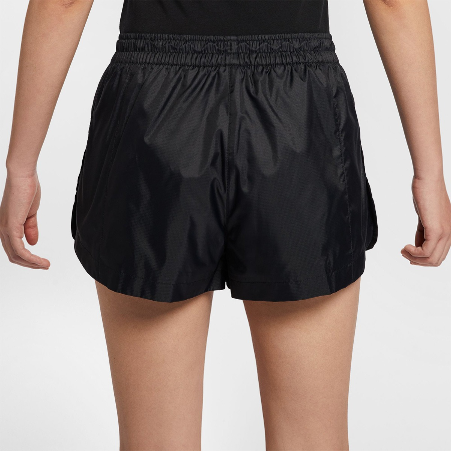 Nike Sportswear Windrunner Women’s Mid-Rise 2-Inch Woven Shorts