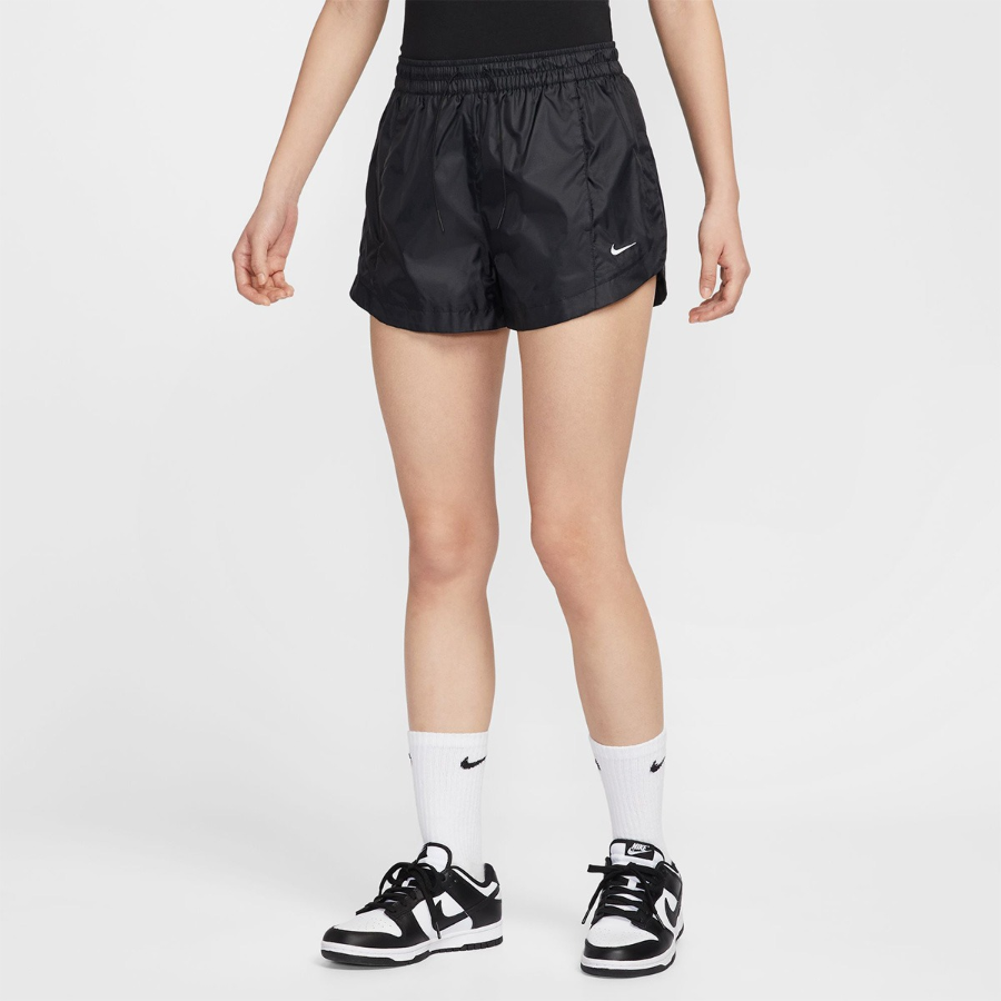 Nike Sportswear Windrunner Women’s Mid-Rise 2-Inch Woven Shorts