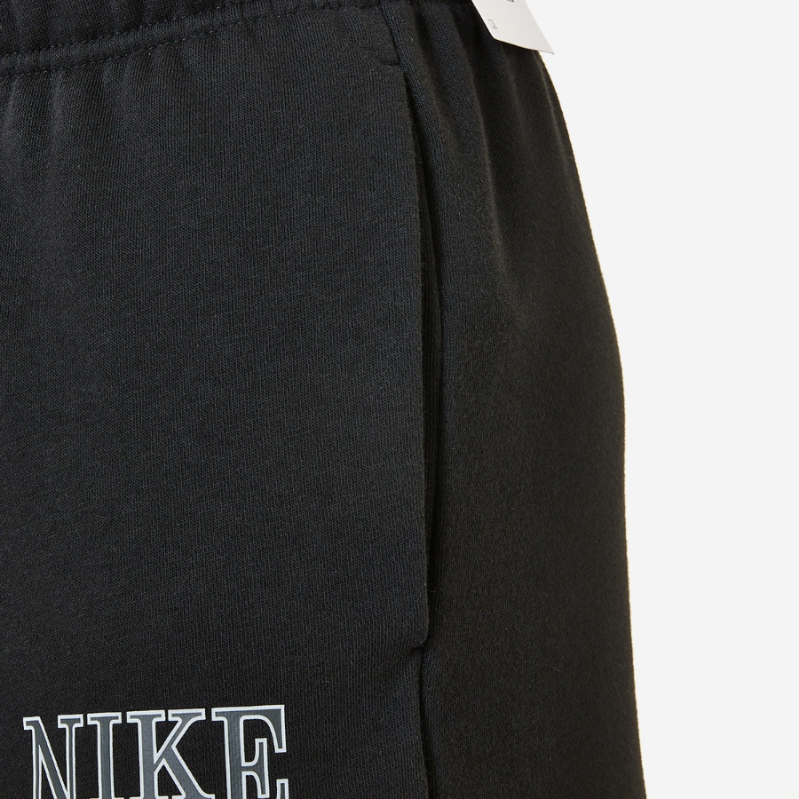 Nike Sportswear Club Fleece Women’s Mid-Rise Shorts