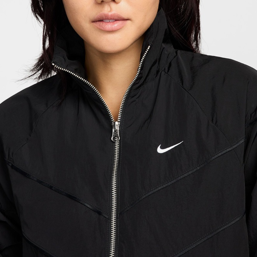 Nike Windrunner Women's Loose UV Woven Full-Zip Jacket