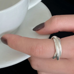 Массивное круглое кольцо из серебра 925 пробы