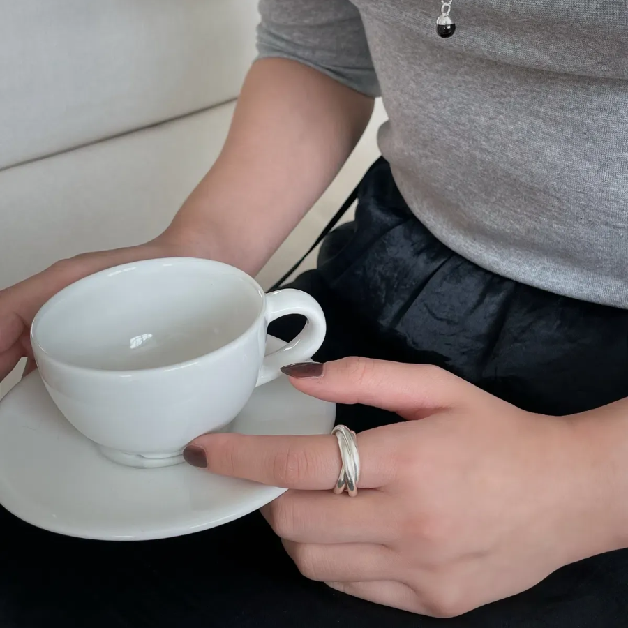 Массивное круглое кольцо из серебра 925 пробы