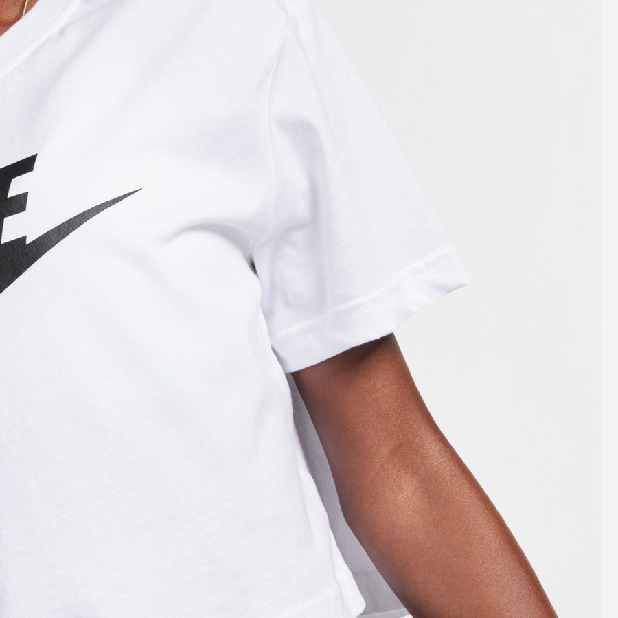 Nike Women's Sportswear Essential Futura Crop T-Shirt