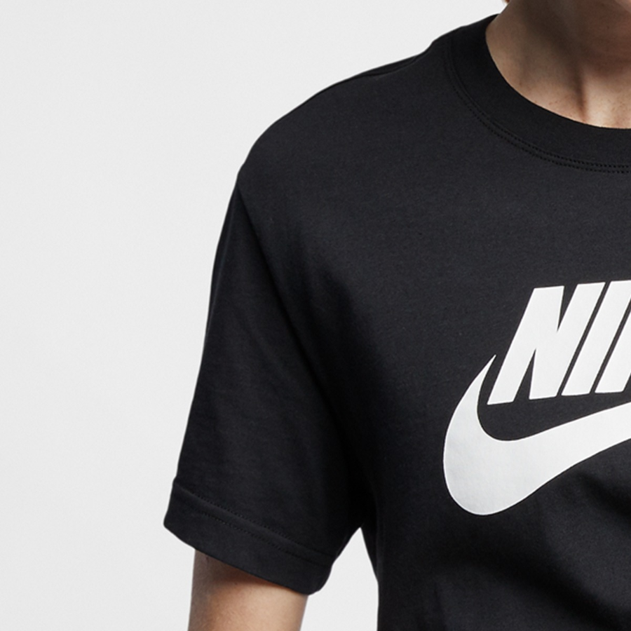 Nike Women's Sportswear Essential Futura Crop T-Shirt