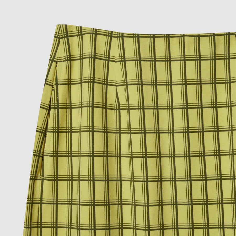 JAJU Check Skirt (Dark Yellow) — яркий акцент с классическим узором