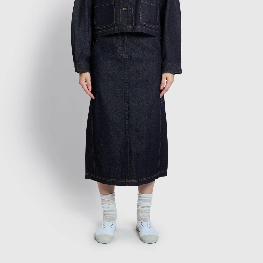 JAJU Denim Skirt (Navy) — универсальный деним в повседневном формате