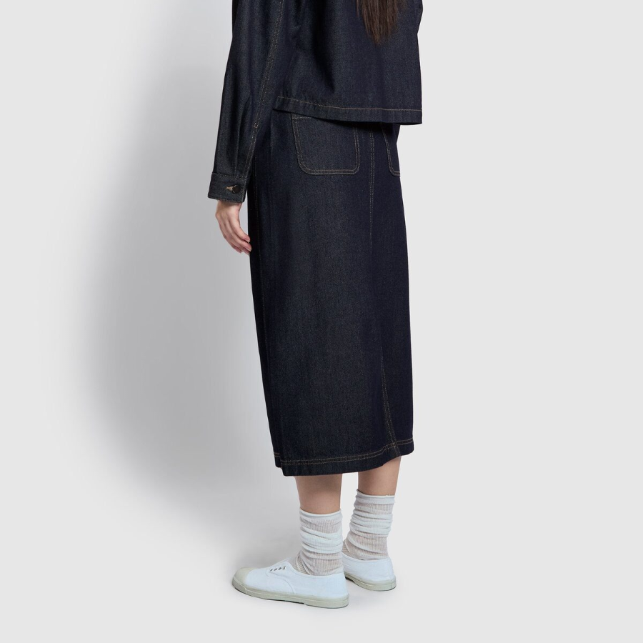 JAJU Denim Skirt (Navy) — универсальный деним в повседневном формате