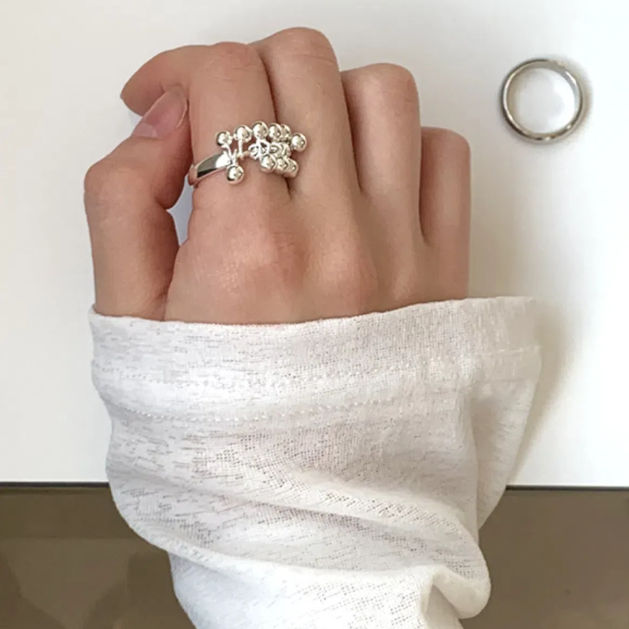 Серебряное открытое кольцо с подвижным акцентом