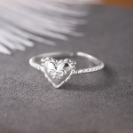 Серебряное открытое кольцо с сердечком и бантиком