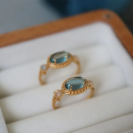 Серебряное винтажное кольцо с синим топазом