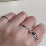 Комплект из трёх серебряных открытых колец с белым покрытием