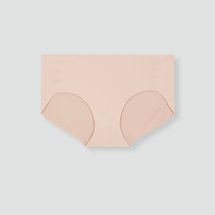 JAJU 720-Degree Stretch No-Line Hip Hugger Panty (Beige) — незаметный комфорт на каждый день