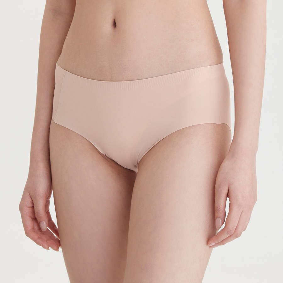 JAJU 720-Degree Stretch No-Line Hip Hugger Panty (Beige) — незаметный комфорт на каждый день