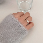 Серебряное кольцо с гравировкой звезды